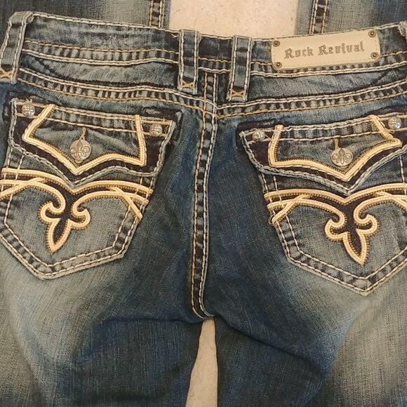 Perfect Raw Hem EUC Rock Revival KELLY Bootcut Jeans 28--- 30" inseam - Picture 2 of 12